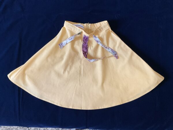 Gonnellina gialla - immagine 2